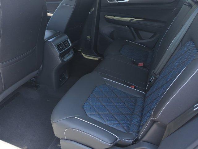 new 2026 Volkswagen Atlas Cross Sport car, priced at $53,676