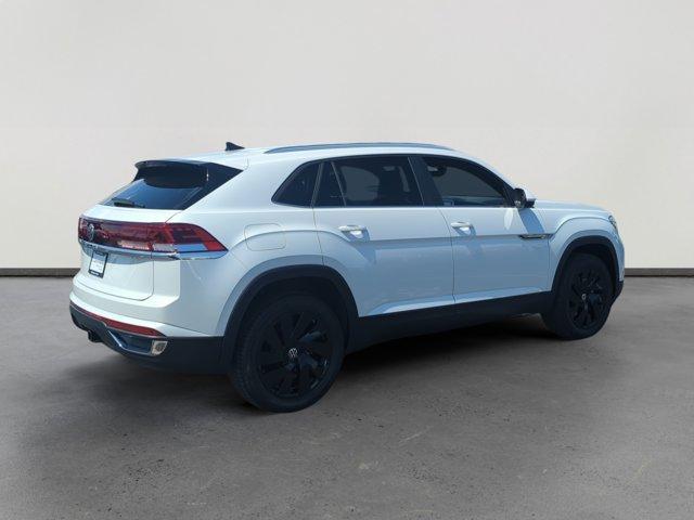new 2026 Volkswagen Atlas Cross Sport car, priced at $44,153