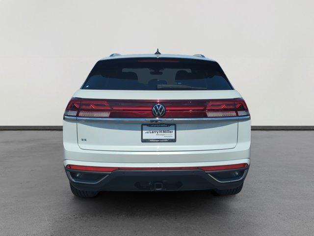 new 2026 Volkswagen Atlas Cross Sport car, priced at $44,153