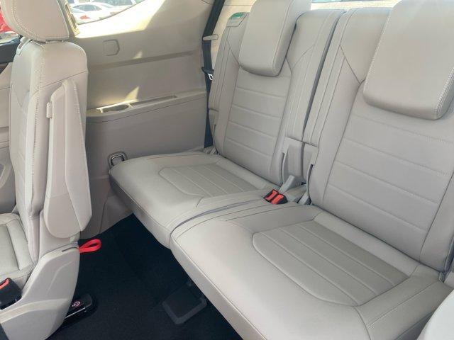 new 2025 Volkswagen Atlas car, priced at $46,033