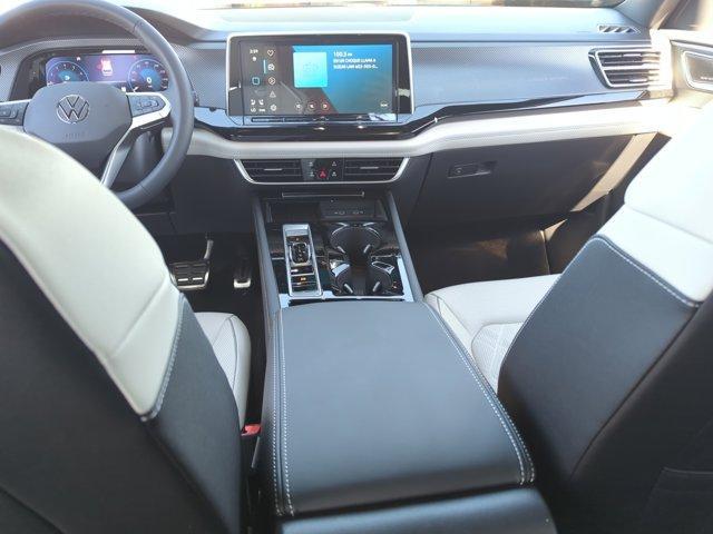 new 2026 Volkswagen Atlas Cross Sport car, priced at $53,676