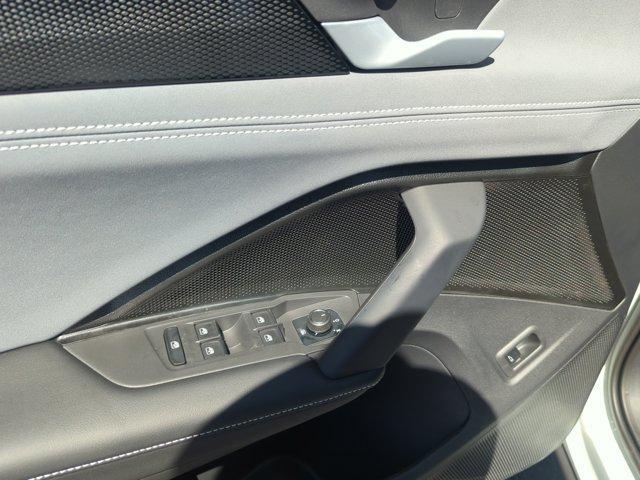 new 2025 Volkswagen Tiguan car, priced at $37,185