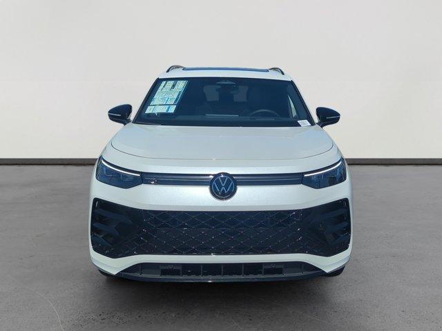 new 2025 Volkswagen Tiguan car, priced at $37,185