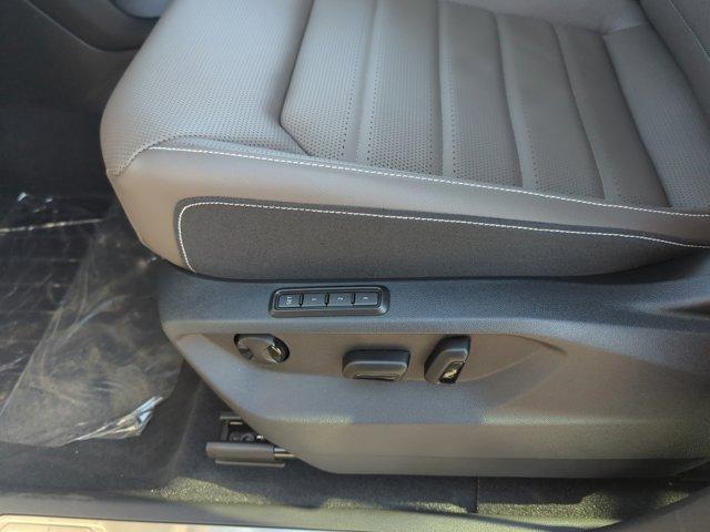 new 2026 Volkswagen Atlas car, priced at $49,276