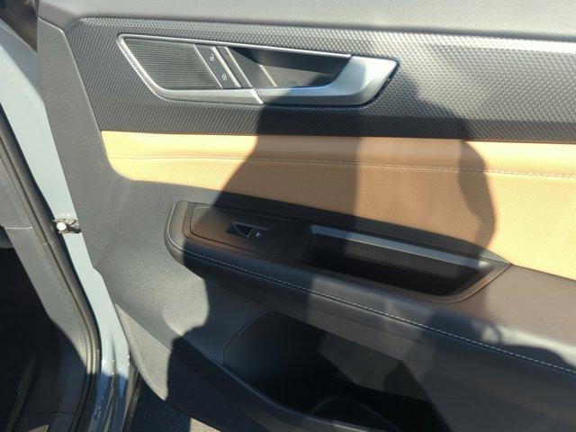 new 2026 Volkswagen Atlas Cross Sport car, priced at $51,071