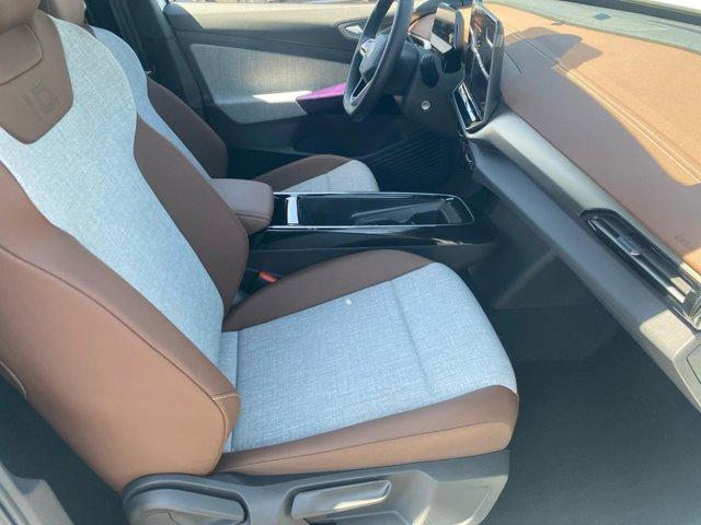 new 2025 Volkswagen ID.4 car, priced at $39,781