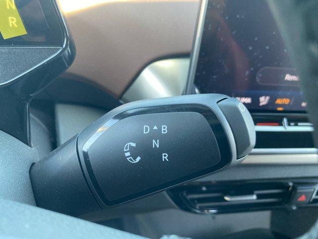 new 2025 Volkswagen ID.4 car, priced at $39,781
