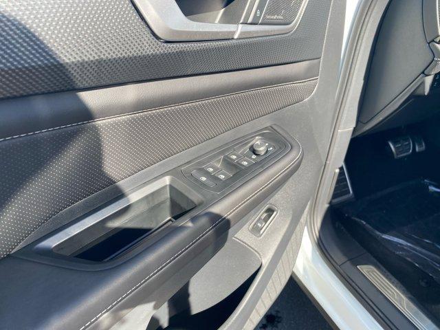 new 2025 Volkswagen Atlas Cross Sport car, priced at $53,176