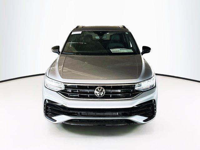 new 2024 Volkswagen Tiguan car, priced at $35,805