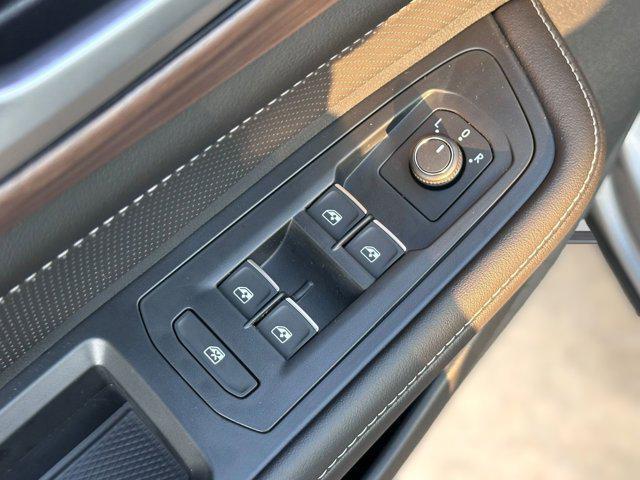 new 2026 Volkswagen Atlas car, priced at $45,491