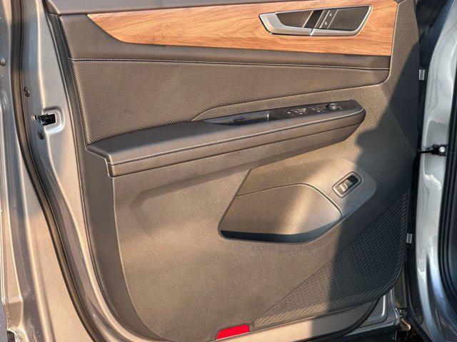 new 2026 Volkswagen Atlas car, priced at $45,491