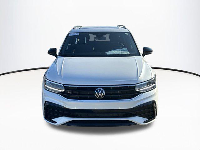 new 2024 Volkswagen Tiguan car, priced at $35,261