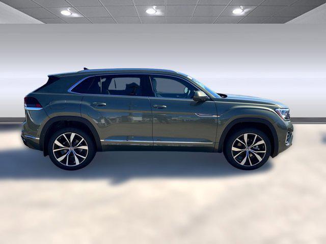 new 2026 Volkswagen Atlas Cross Sport car, priced at $54,261