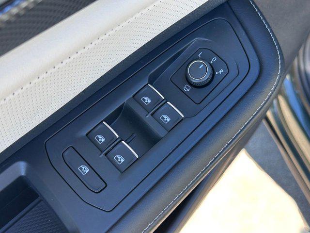 new 2026 Volkswagen Atlas Cross Sport car, priced at $54,261