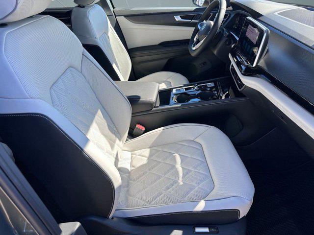 new 2026 Volkswagen Atlas Cross Sport car, priced at $54,261