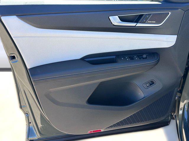 new 2026 Volkswagen Atlas Cross Sport car, priced at $54,261