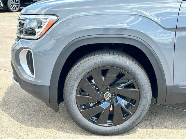 new 2026 Volkswagen Atlas car, priced at $45,981