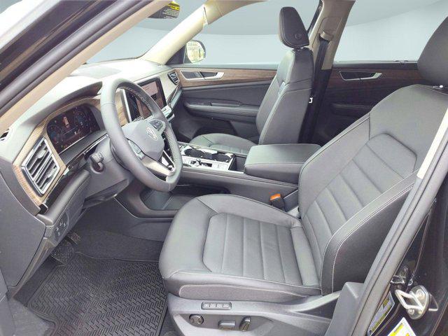 new 2025 Volkswagen Atlas car, priced at $49,672