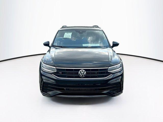 new 2024 Volkswagen Tiguan car, priced at $36,004