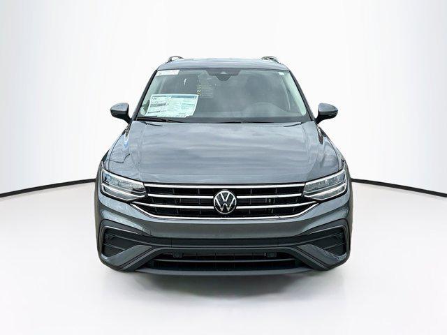 new 2024 Volkswagen Tiguan car, priced at $32,071