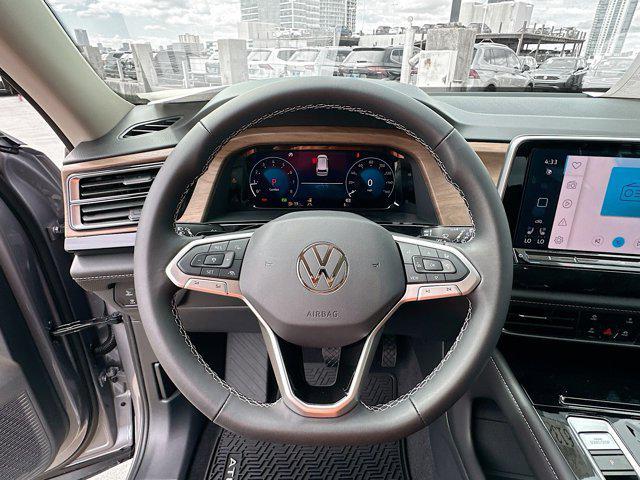 new 2024 Volkswagen Atlas car, priced at $43,022