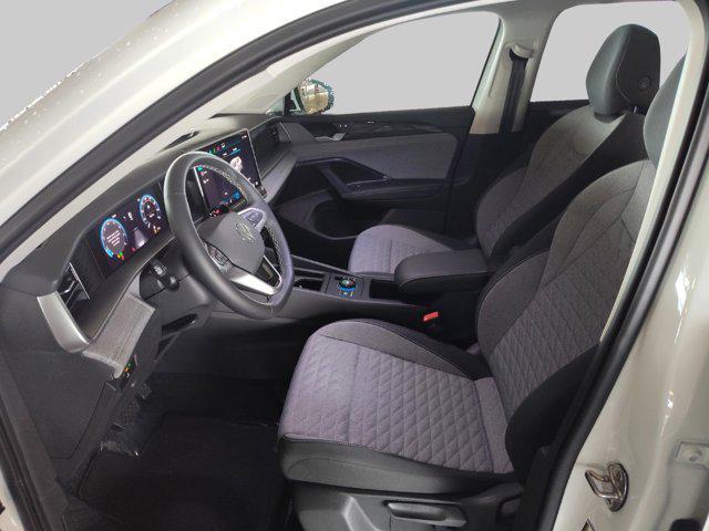 new 2025 Volkswagen Tiguan car, priced at $30,551