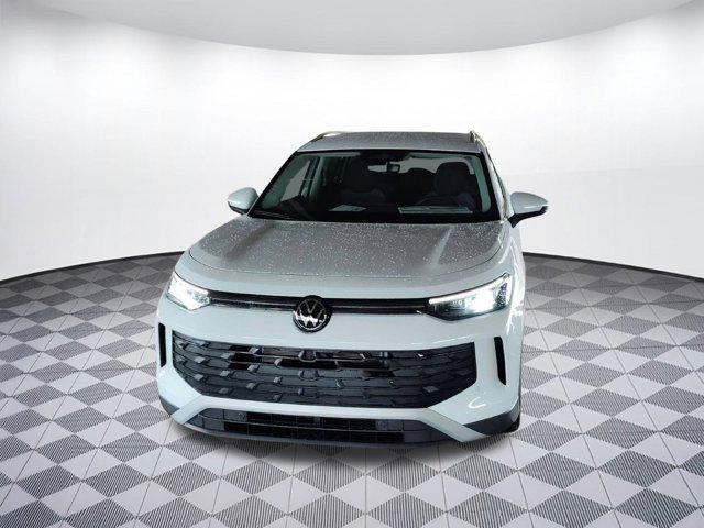 new 2025 Volkswagen Tiguan car, priced at $30,551