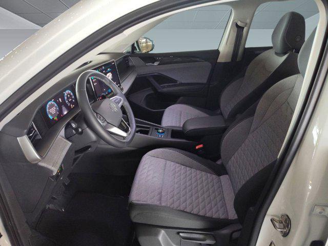 new 2025 Volkswagen Tiguan car, priced at $30,551