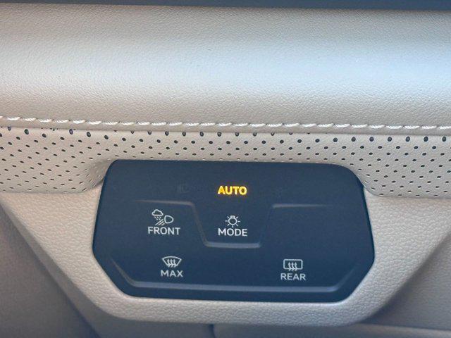 new 2026 Volkswagen Atlas car, priced at $40,361