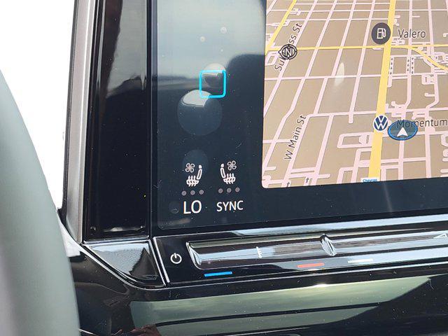 new 2025 Volkswagen Atlas car, priced at $54,621