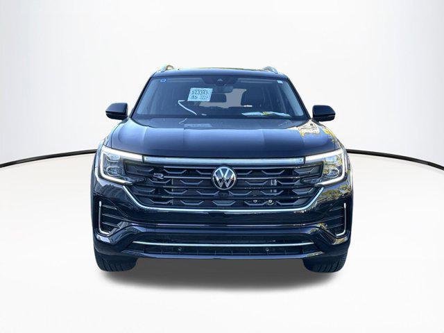 new 2025 Volkswagen Atlas car, priced at $53,911