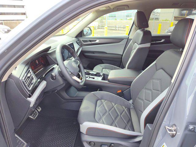 new 2025 Volkswagen Atlas car, priced at $48,611