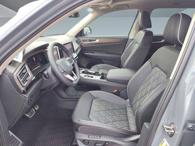 new 2025 Volkswagen Atlas car, priced at $50,402
