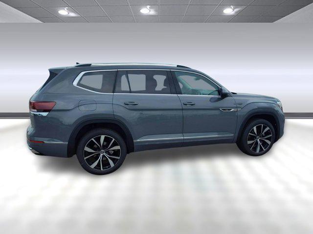 new 2025 Volkswagen Atlas car, priced at $50,402