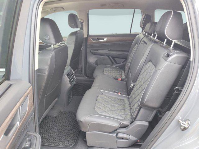 new 2025 Volkswagen Atlas car, priced at $54,032
