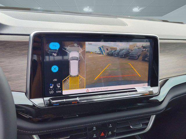 new 2025 Volkswagen Atlas car, priced at $50,402