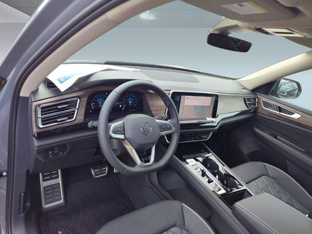 new 2025 Volkswagen Atlas car, priced at $50,402