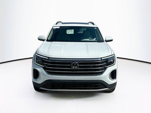 new 2024 Volkswagen Atlas car, priced at $43,582