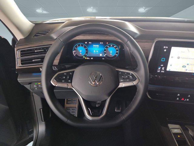 new 2025 Volkswagen Atlas car, priced at $50,582