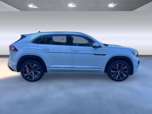 new 2026 Volkswagen Atlas Cross Sport car, priced at $54,861