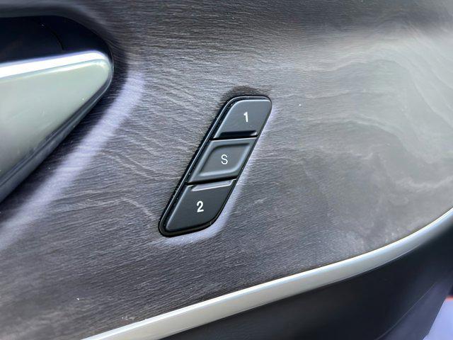 used 2024 Jeep Grand Cherokee car, priced at $36,997