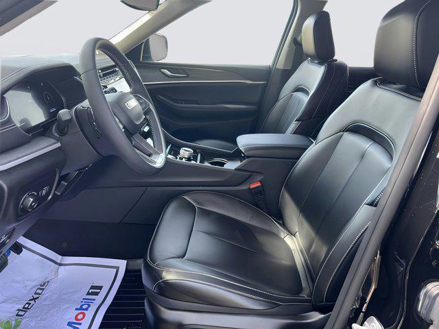 used 2024 Jeep Grand Cherokee car, priced at $36,997