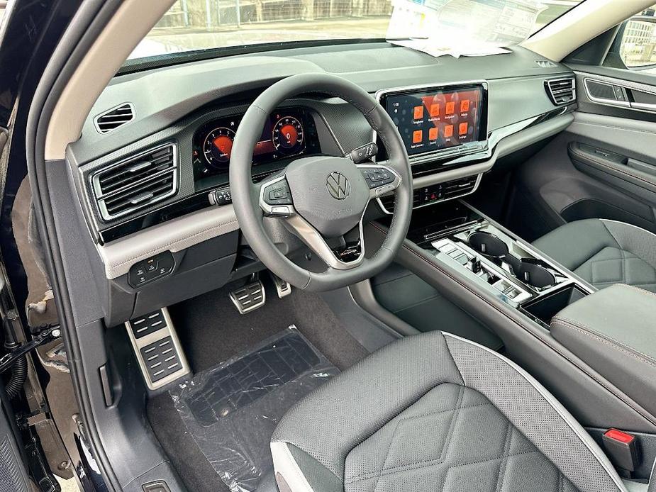 new 2024 Volkswagen Atlas car, priced at $45,923