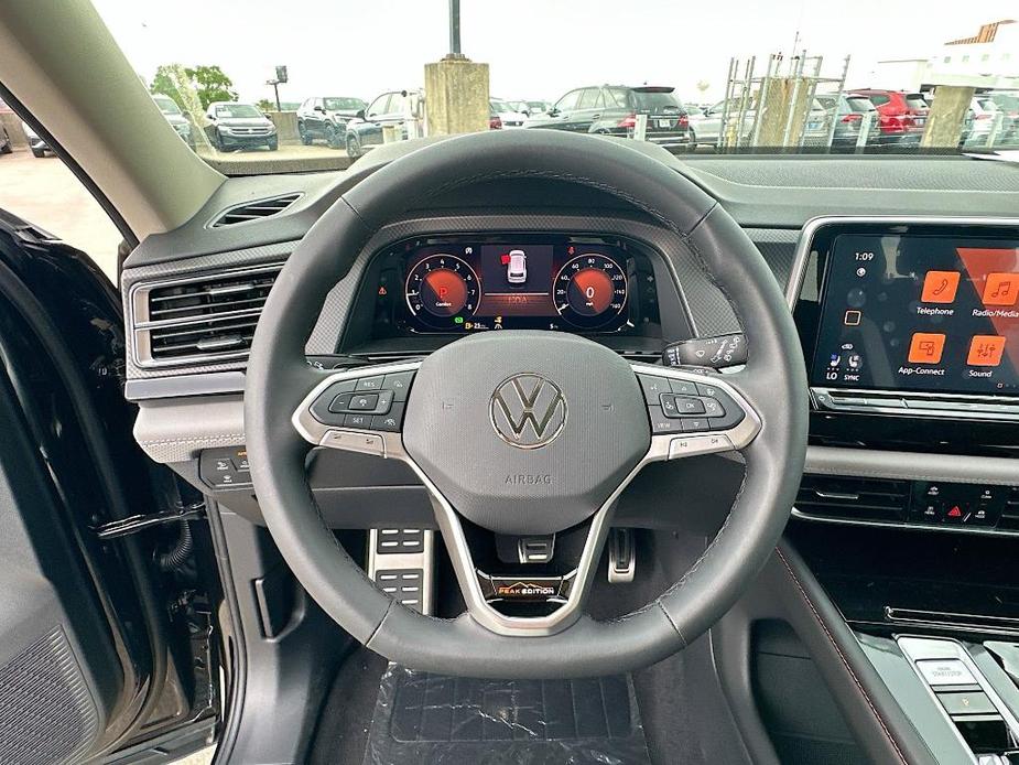 new 2024 Volkswagen Atlas car, priced at $45,923