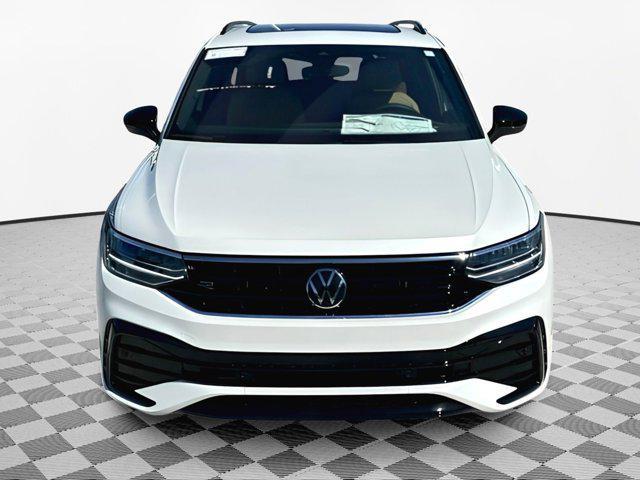 new 2024 Volkswagen Tiguan car, priced at $35,262