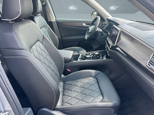 new 2025 Volkswagen Atlas car, priced at $50,792