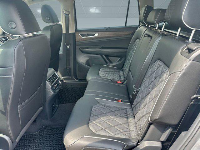 new 2025 Volkswagen Atlas car, priced at $50,792