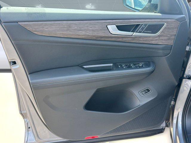 new 2025 Volkswagen Atlas car, priced at $50,792