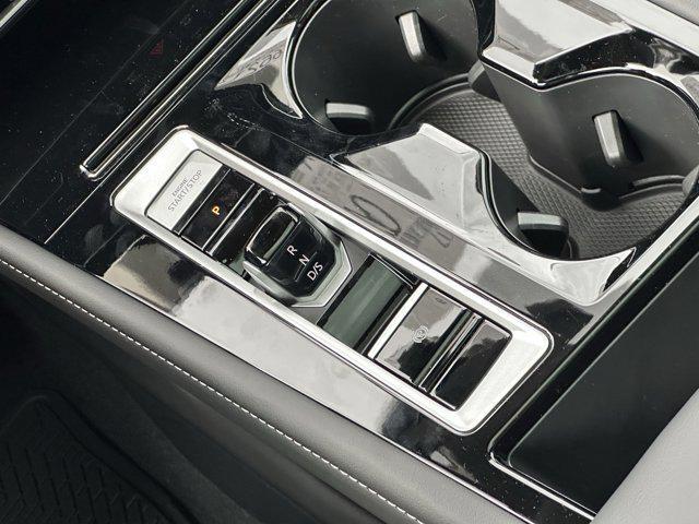 new 2025 Volkswagen Atlas car, priced at $54,181