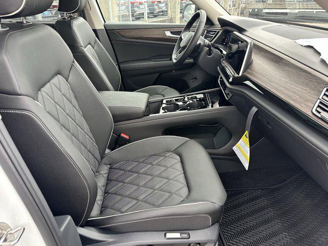 new 2025 Volkswagen Atlas car, priced at $54,181